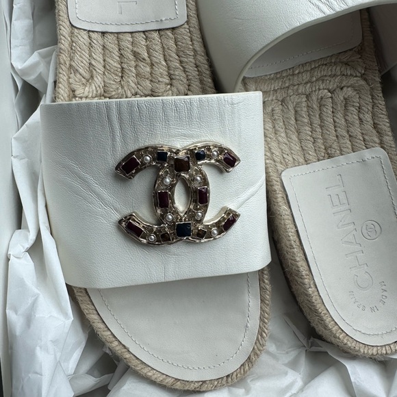 Brand New Never Worn Chanel Stud Encrusted Slides - Picture 5 of 8